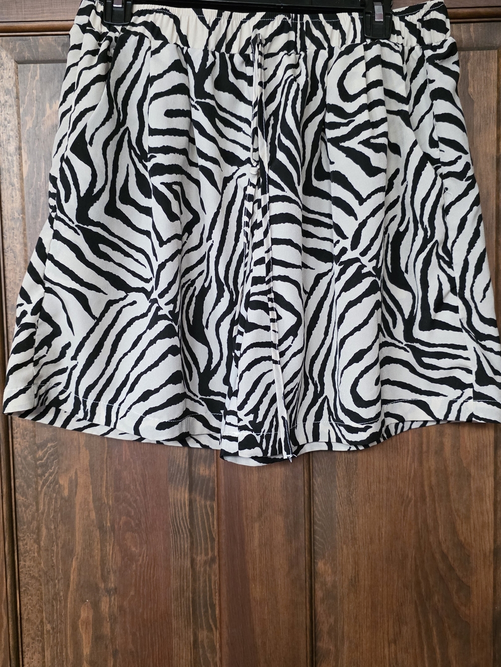 Zebra Print Flowing Shorts - Black & White